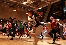 芝居とダンス！東京パノラマシアターWS開催！新作を踊ろう！