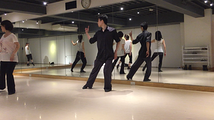 毎週火曜日、新宿にてジャズダンスレッスンを開催しています