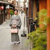 ★ Chubbuck Japan 着付け＆所作 クラス ★ 日本の伝統美を学び、  日本人女優としての武器を持つ♪