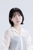 彩坂まる
