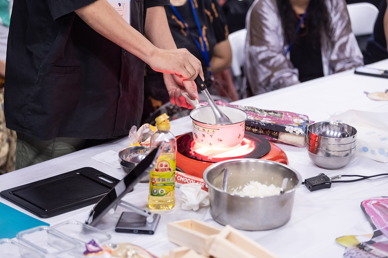 Jang-Chi ×李 銘宸（リー・ミンチェン） × ネス・ロケ × 温 又柔『クルージング：旅する舌たち』