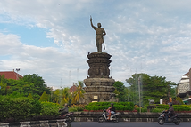 マーク・テ / ファイブ・アーツ・センター『トゥアの片影』