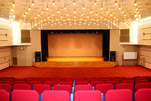 和泉市コミュニティセンター・多目的ホール