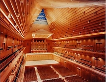 東京オペラシティ・コンサートホール：タケミツメモリアル