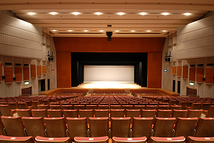 高槻城公園芸術文化劇場　北館・中ホール