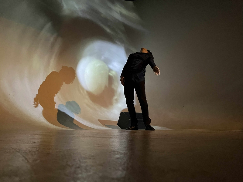 フルカワタカシ(ソロパフォーマンス)・小栁康直(音楽)