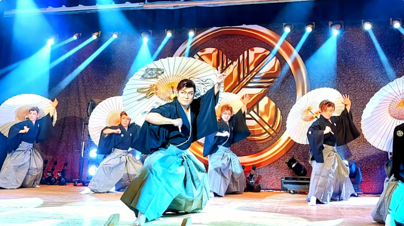 舞踊ショー写真