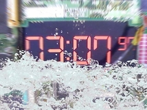 水没する時限装置（爆発まであと3分）