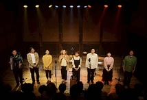 『蠅取り紙ー山田家の5人兄妹』秋　舞台集合写真